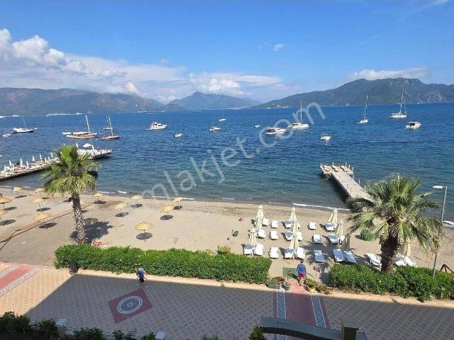 Marmairis'te Denize Sıfır Muhteşem Satılık Rezidans Daire