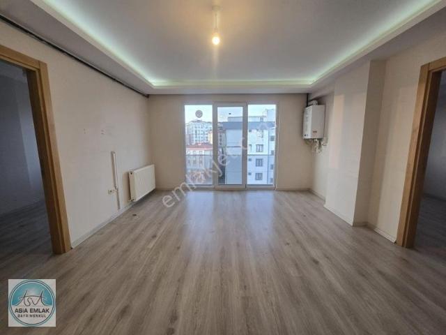 Marmara Arş.ve Metro Karşısı Site İçi 2+1
