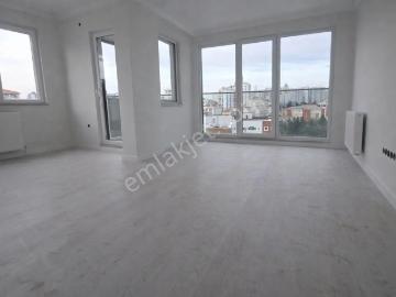 Marmara Üniversitesi Karşısı, Cadde Üzeri, Sıfır, 2+1, Arakat