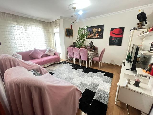 Marmara Üni'ye 2 Dk Yürüme Mesafesinde Full Eşyalı Kiralık