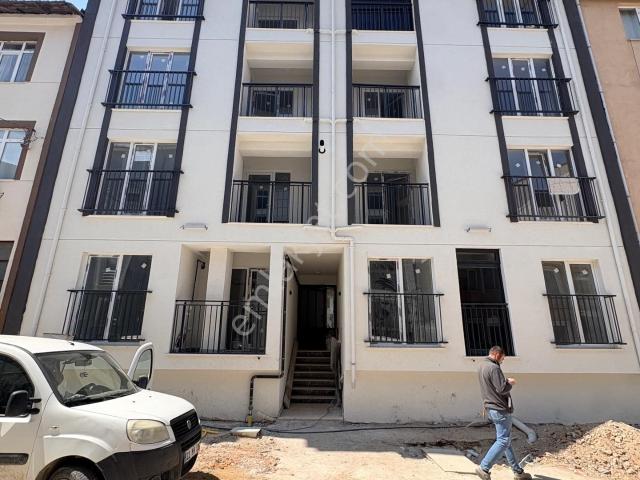 Marmara'dan Nişancıpaşa'da Bahçe Katı 1+1 Satılık Daire