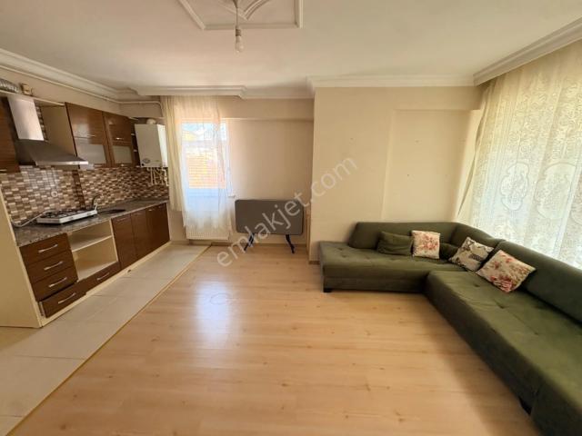 Marmara'dan Şükrüpaşa'da Geniş 1+1 Eşyasız Kiralık Daire