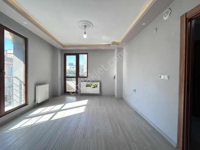 Marmaray Ve Sahile Yakın Satılık 2+1 Doğalgazlı Dubleks Daire