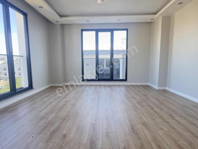 Marmarayın Yakının 2+1 100m2 Asansörlü Lüks Daire
