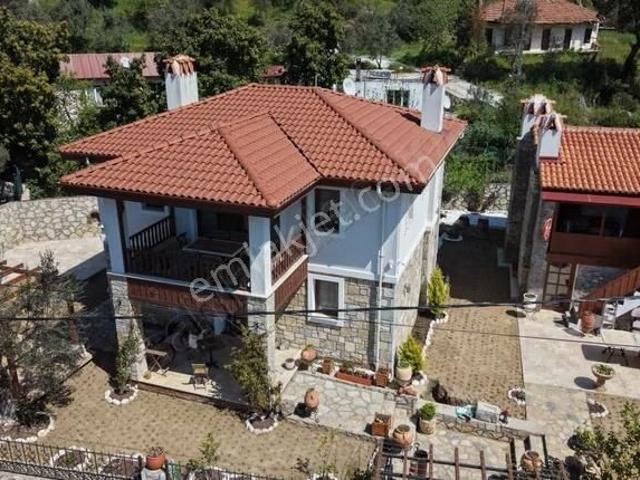 Marmaris Çamlıda Emsalsiz Tam Müstakil 2 Bağımsız Malikane