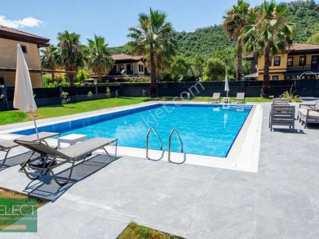 Marmaris Çamlı Köyü'nde Full Eşyalı 3+1 Kiralık Müstakil Villa
