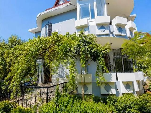 Marmaris Camiavlu'da Bahçeli 4+1 Müstakil Ev | Site İçerisinde