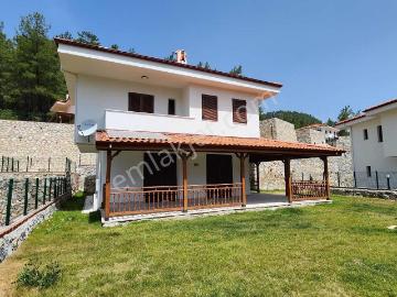 Marmaris Çetibelinde Tam Müstakil Villa 4+1