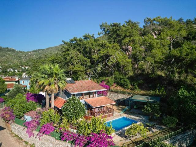 Marmaris Hisarönü Denize800m 1300m2 Eşsiz Arsada Müstakil Villa