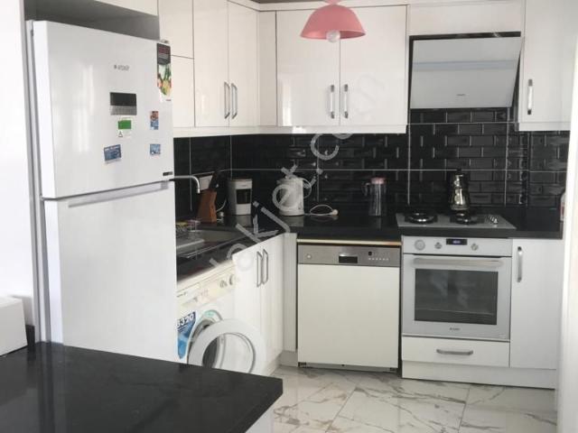 Marmaris Merkezde Deniz Manzaralı Daire