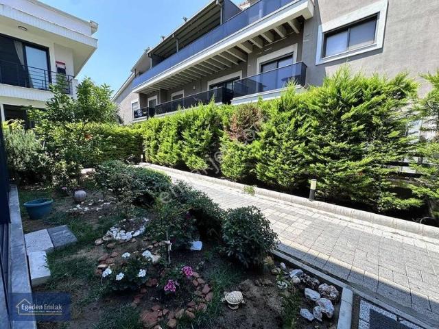 Marmaris Merkezi Konum Site İçinde Satılık Bahçe Katı Düz Daire