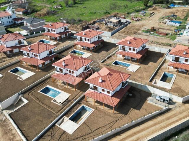 Marmarise 20 Km Mesafede Doğa İçinde Harika Villalar
