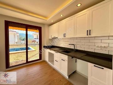 Marmarise Çok Yakın Köyde Satılık Müstakil Villa