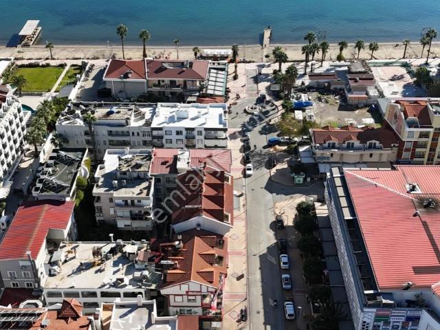 Marmaris'te Denize 50 Metre Mesafede Satılık Bina