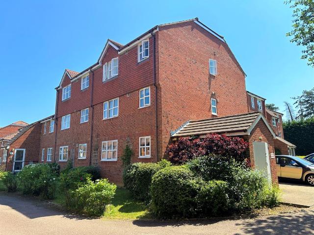 Marmet Avenue, Letchworth Garden City SG6, Studio to rent, £975 pcm | PrimeLocation