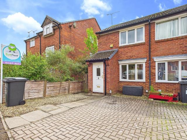 Marney Road, Swindon SN5 2 bed end of terrace house to rent £1,100 pcm £254 pw