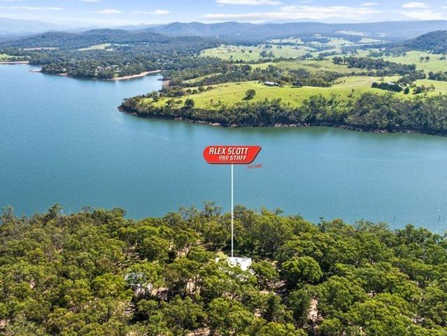 Maroomba Absolute Waterfront Living on Lake Glenmaggie