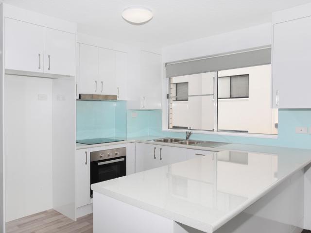 Maroochydore Waterfront Unit