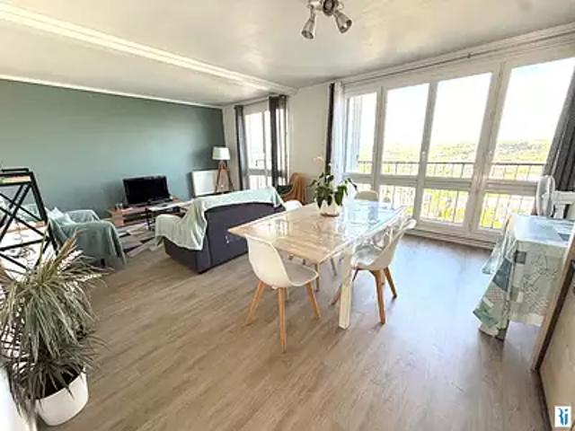 Maromme 76150 Achat / Vente appartement 5 pièces t5 au dernier étage cave