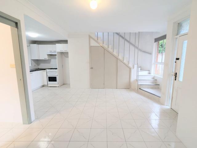 Maroubra, 12A Moverly Road