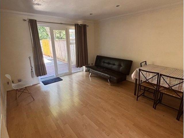 Marram Close, Lymington SO41, 2 bed terraced house to rent, £1,300 pcm | PrimeLocation
