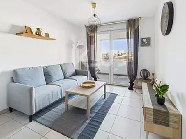 Marseille 3ème 13003 Achat / Vente appartement 2 pièces t2 parking