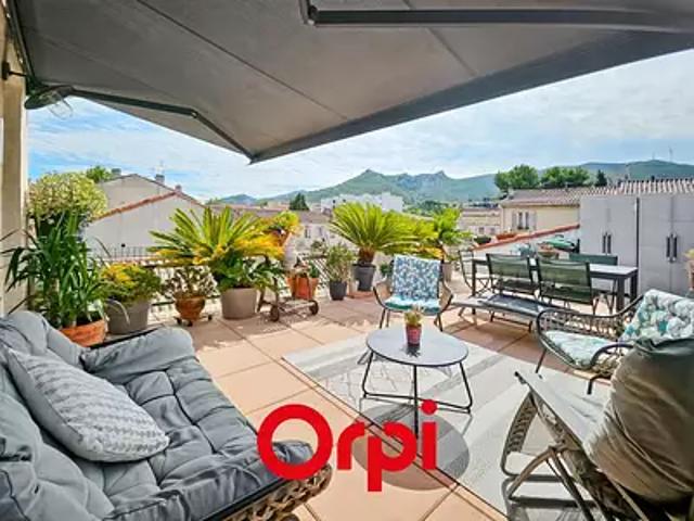 Marseille 11ème 13011 Achat / Vente appartement 11 pièces t11 jardin terrasse