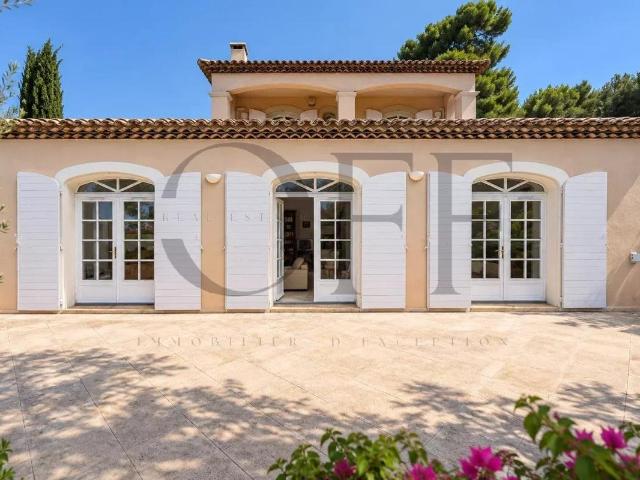 MARSEILLE 12ᵉ Vue mer • Domaine privé • Villa d'exception •. 206m² Marseille 12ème