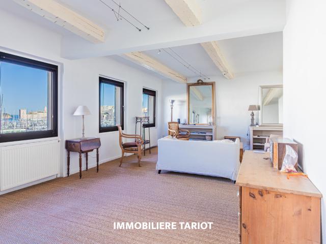 MARSEILLE 13001 VIEUX PORT APPARTEMENT T3