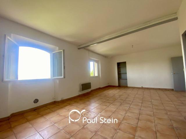 MARSEILLE 15EME QUARTIER LES AYGALADES APPARTEMENT T3 RENOVE