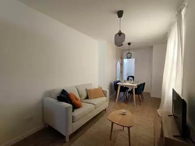Marseille 1er 13001 Location appartement 2 pièces t2 au dernier étage