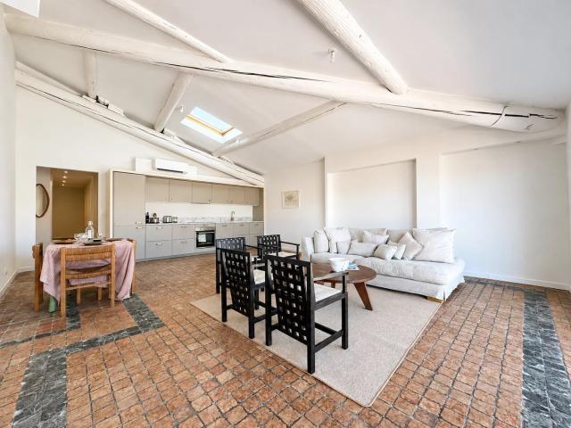 Marseille 7ème Vieux Port Superbe appartement rénové de. 92m² Marseille 7ème