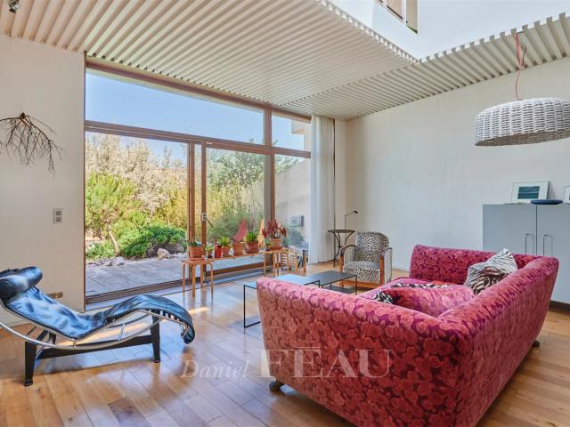 Marseille 7ème – Maison singulière avec jardin 225m² Marseille 7ème