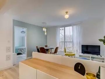 Marseille 4ème 13004 Location appartement 1 pièce t1 cave