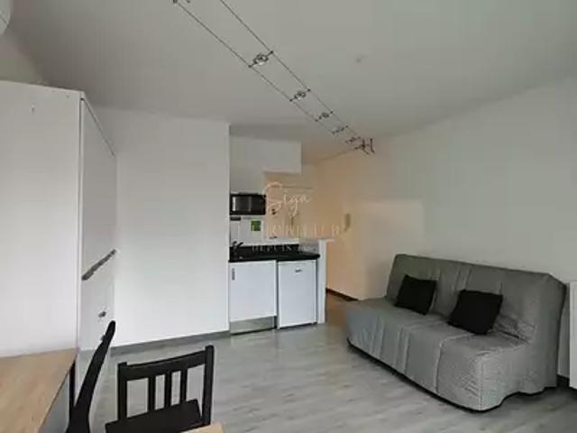 Marseille 5ème 13005 Location appartement 1 pièce t1 terrasse