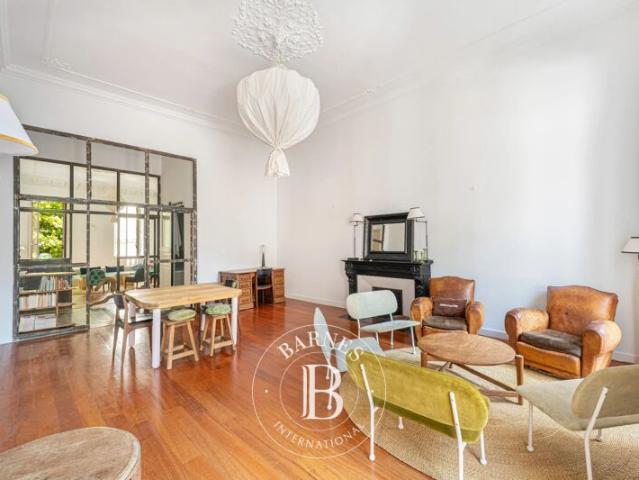 Marseille 6ème, Appartement 5 Chambres 239 m² en location