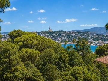 Marseille 8e Grotte Rolland « L’Intime Provençale » – Ch. 145m² Marseille 2ème
