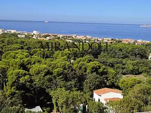 Marseille 8ème 13008 Achat / Vente appartement 4 pièces t4 garage