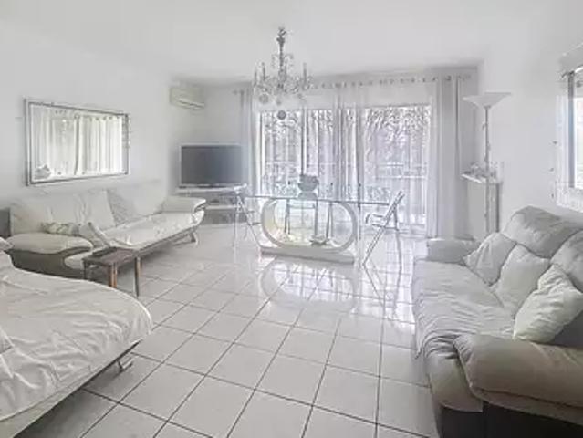 Marseille 8ème 13008 Achat / Vente appartement 4 pièces t4