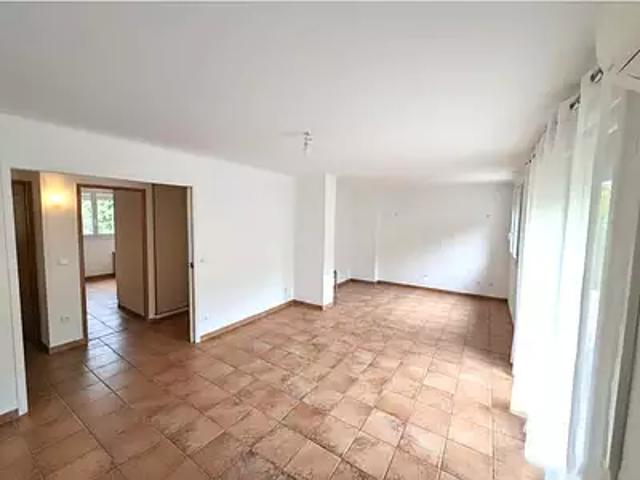 Marseille 8ème 13008 Achat / Vente appartement 4 pièces t4