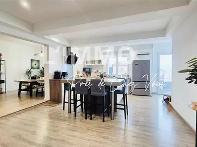 Marseille 8ème 13008 Achat / Vente appartement 4 pièces t4 au dernier étage terrasse
