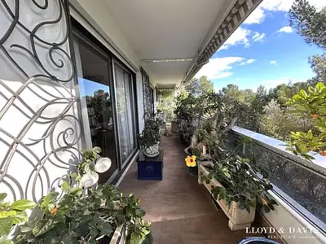 Marseille 8ème 13008 Achat / Vente appartement 4 pièces t4 piscine terrasse