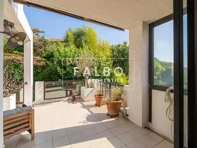 Marseille 8ème 13008 Achat / Vente appartement 5 pièces t5