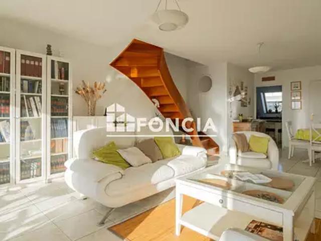 Marseille 8ème 13008 Achat / Vente appartement 5 pièces t5 au dernier étage terrasse