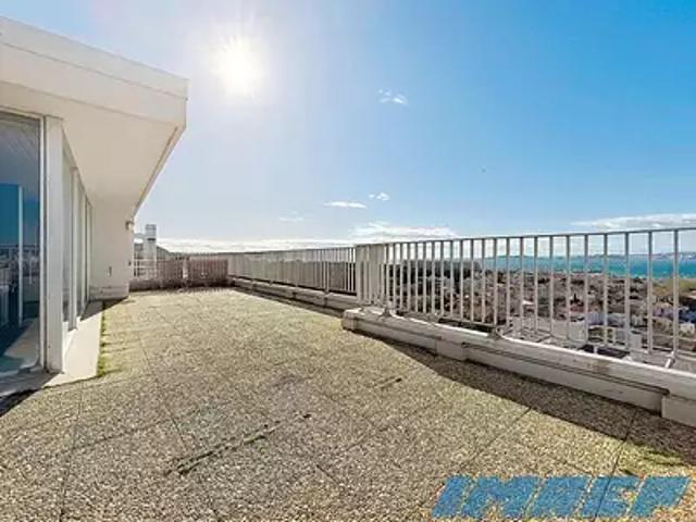 Marseille 8ème 13008 Achat / Vente appartement 6 pièces t6 au dernier étage terrasse