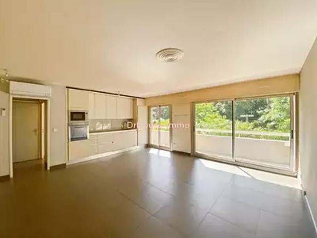 Marseille 8ème 13008 Achat / Vente appartement 2 pièces t2