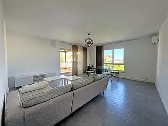 Marseille 8ème 13008 Achat / Vente appartement 3 pièces t3 terrasse cave