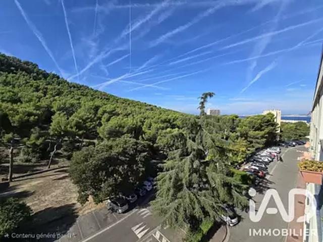 Marseille 8ème 13008 Achat / Vente appartement 3 pièces t3 au dernier étage cave
