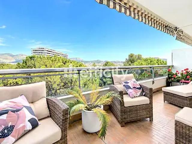 Marseille 8ème 13008 Achat / Vente appartement 3 pièces t3 piscine terrasse
