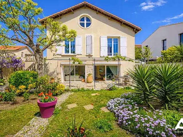 Marseille 8ème 13008 Achat / Vente maison 8 pièces t8